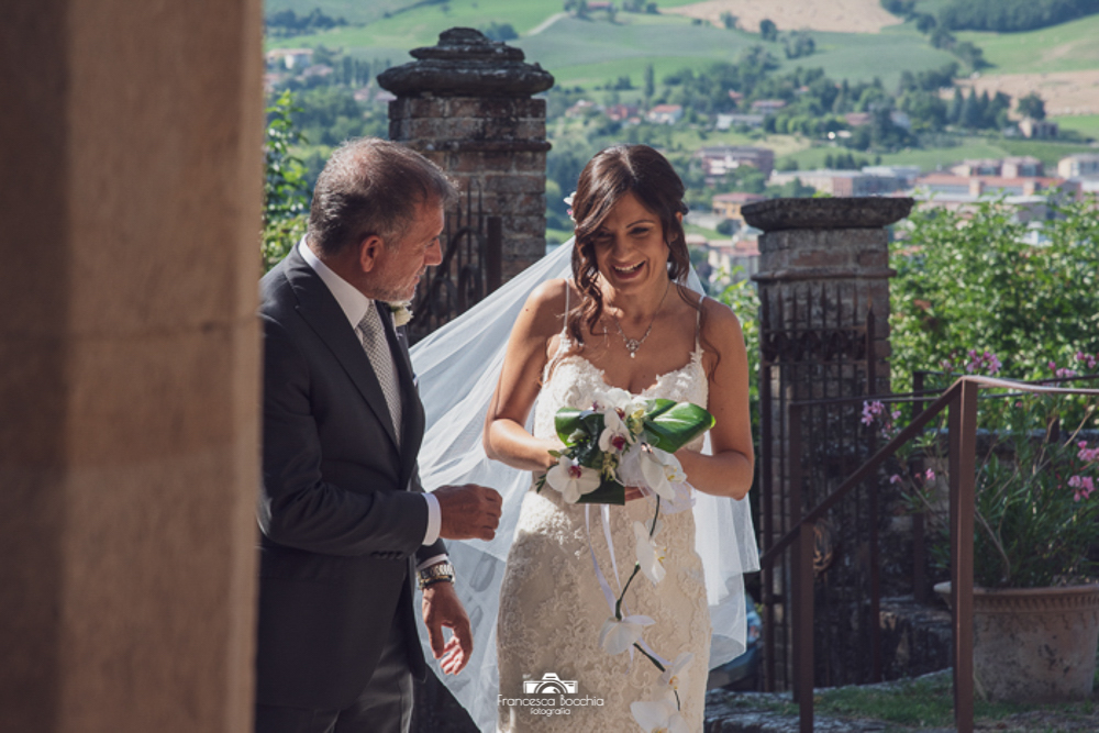 foto sposa ingresso in chiesa