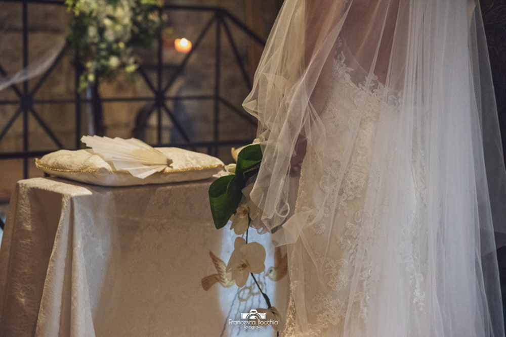 foto dettaglio abito da sposa