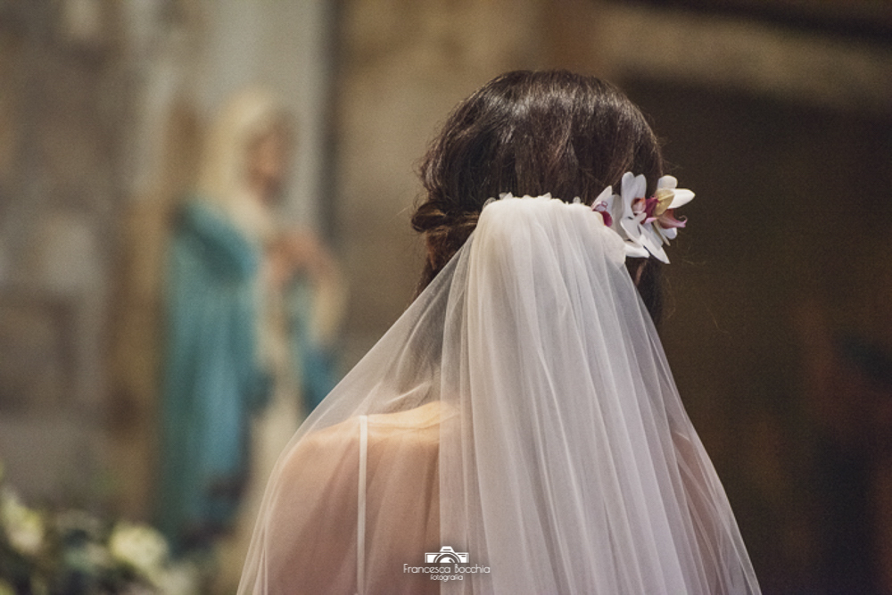 foto sposa dettaglio del velo